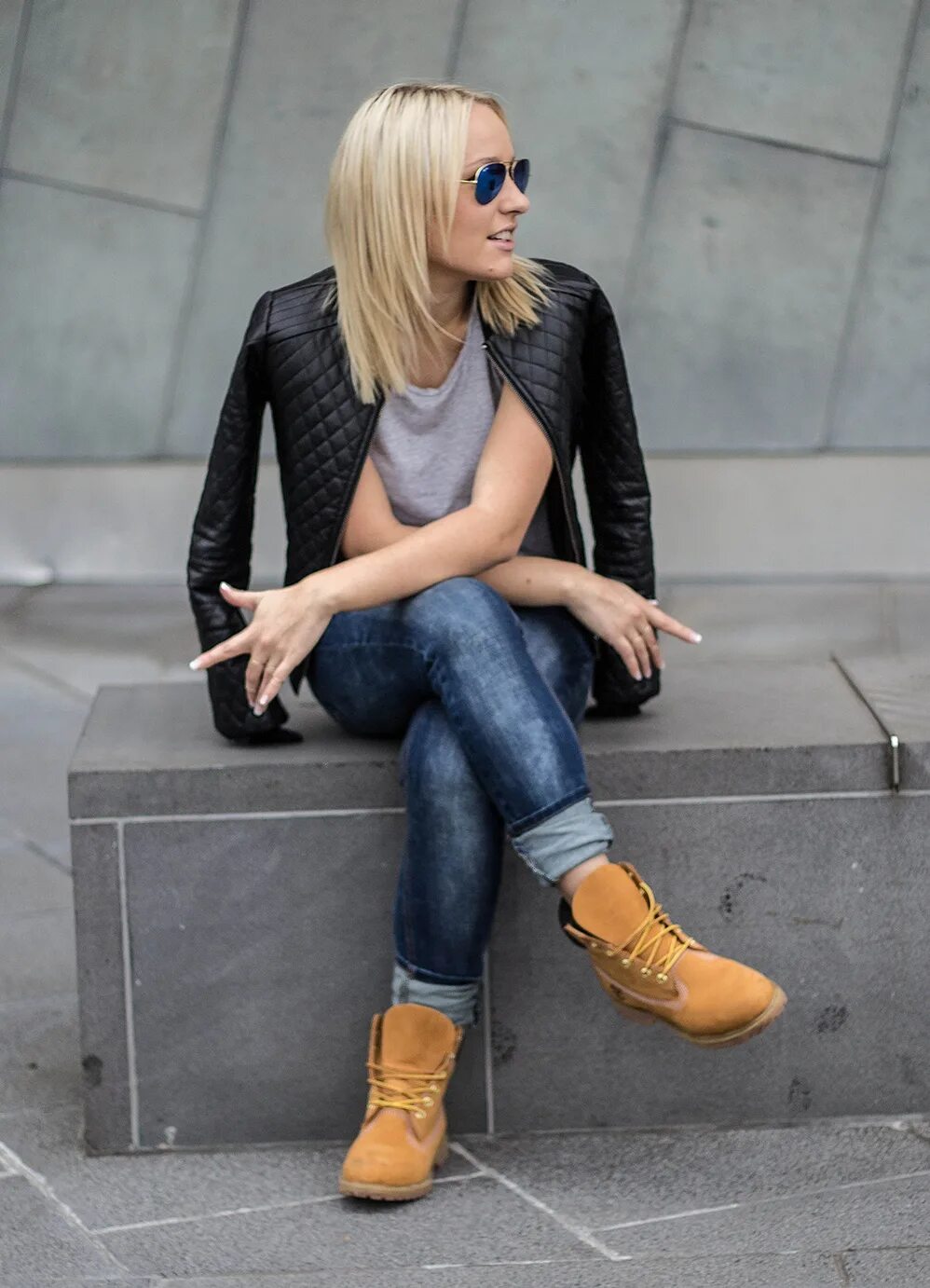 С чем носить ботинки на платформе. Тимберленд стрит стайл. timberland women boots осень. timberland обувь стрит стайл. женские ботинки с джинсами.