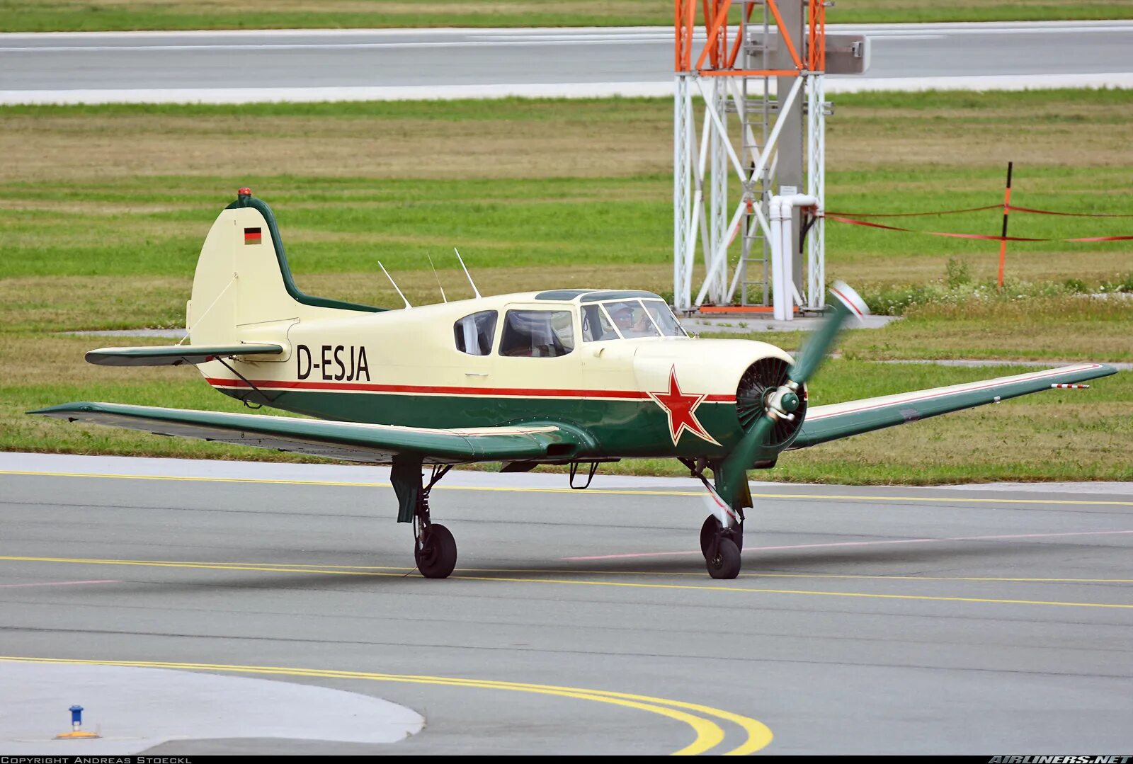 06. як 18. комбо зомяк 18. комбо зомяк 18. як-18т шасси.