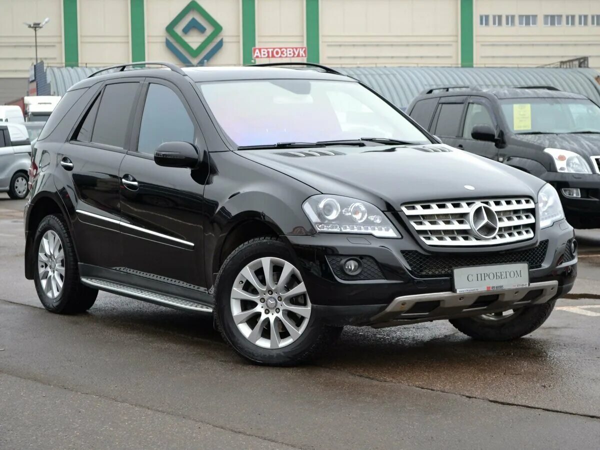 Купить мерседес мл 320. Mercedes Benz ml 320. Мерседес Бенц мл 320 2010. Мерседес-Бенц ml 320 2006. Мерседес Бенц мл 320 черный.