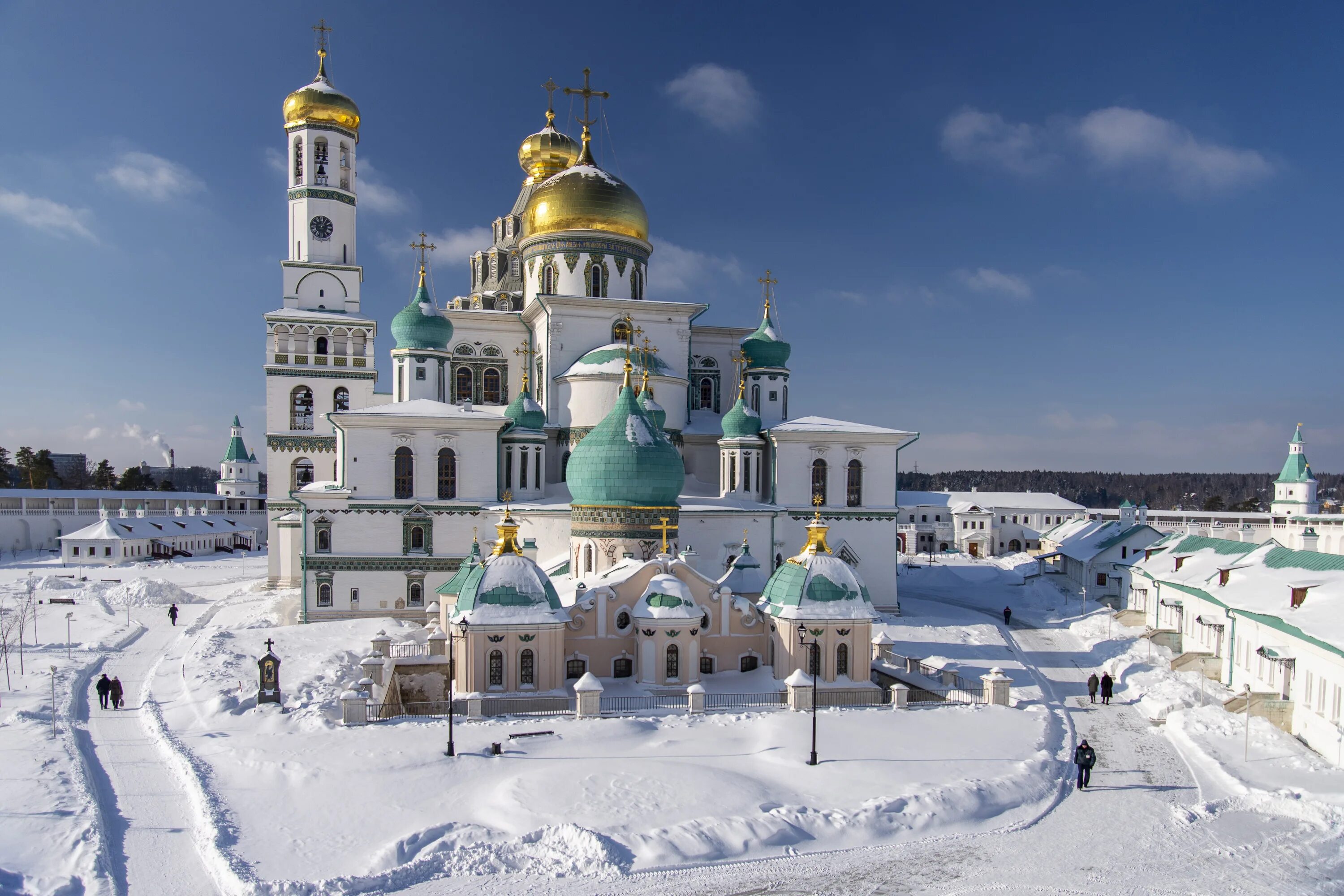 Новоиерусалимский монастырь храм. Новоиерусалимский монастырь зимой. Новоиерусалимский монастырь в Истре. Воскресенский Новоиерусалимский монастырь Истра.