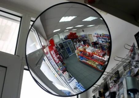 Почему зеркальная