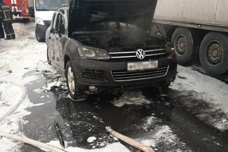 24 декабря 19. Взрыв машины в Нижнем Новгороде. Взорвавшийся газовый баллон на снегу. В автомобиле взорвался газовый баллон.