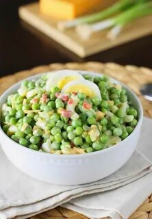 Салат из зеленого горошка и кукурузы