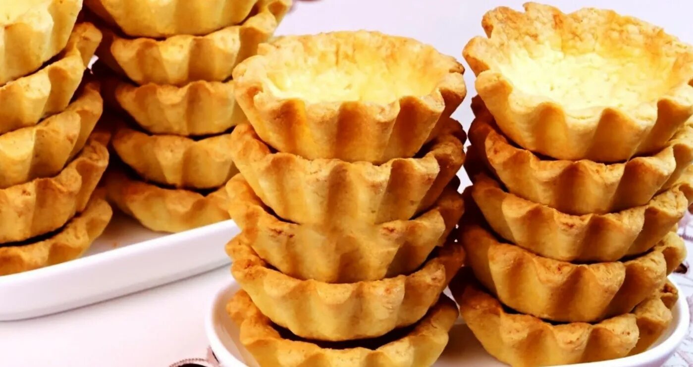 Вкусные песочные тарталетки. Корзиночки из песочного теста. тарталетки из песочного теста. тесто для корзиночек. песочные корзиночки (тарталетки).