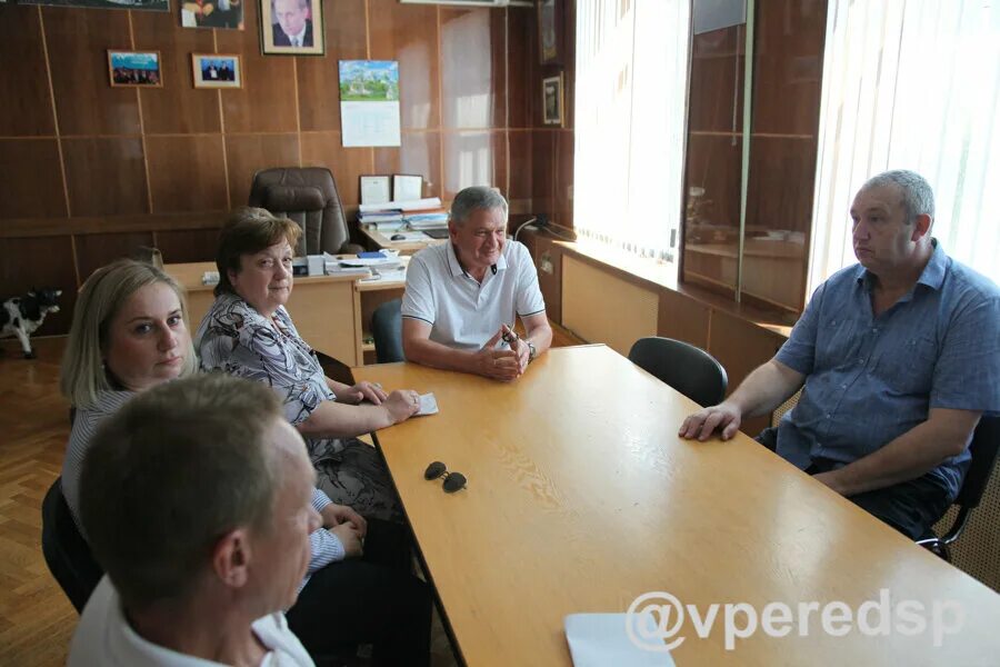 Работа в сергиевом посаде для мужчин свежие. Горячев депутат. Болотников депутат Сергиев Посад. Депутаты совета депутатов Королева. Депутат Сергиев Посад Остапенко.