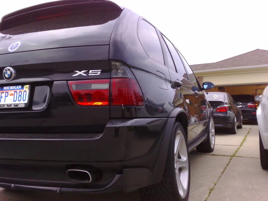 BMW x5 e53 оптика. Задняя BMW e53. Фонари BMW x5 e53. Бмв х5 е53 купить бу