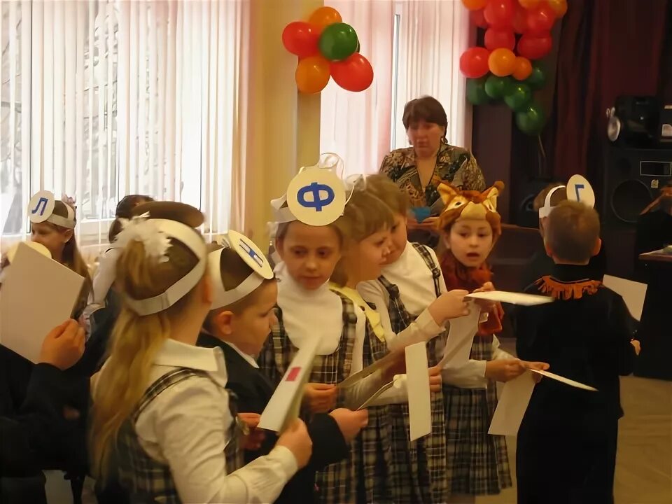 Классы школа 149. 149 школа спб черкасская. Классы школа 149. Ломоносов школа 149 красноярск. Школа 149 оценки детей.