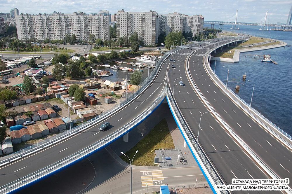 Путепровод санкт петербург. Набережная Макарова путепровод. Набережная Макарова мост. Эстакада Санкт-Петербург. Мост Бетанкура в Санкт-Петербурге.