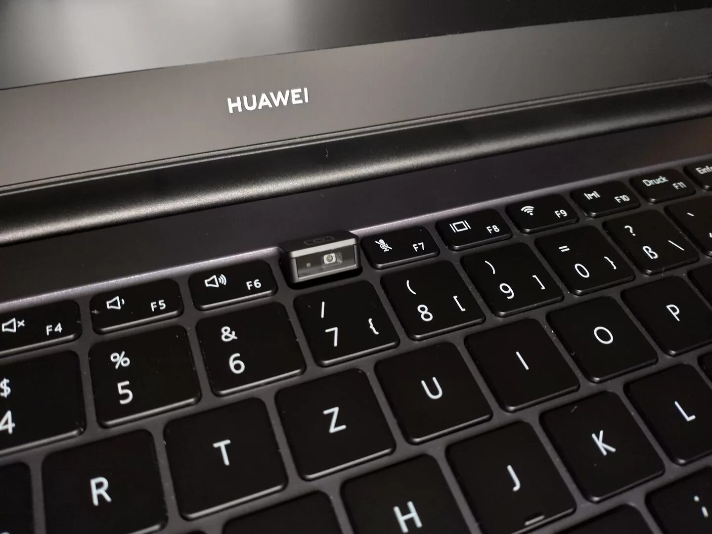 Huawei matebook камера. Ноутбук Хуавей d14. Huawei MATEBOOK D 14 камера. Ноутбук Huawei MATEBOOK d14 NBL-waq9r.