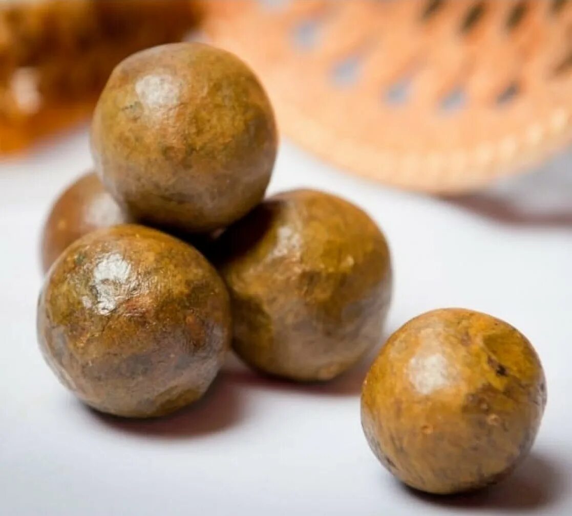 Прополис красивый. Прополис цвет. Прополис пчелиный. Прополис цвет. Прополис 100гр.