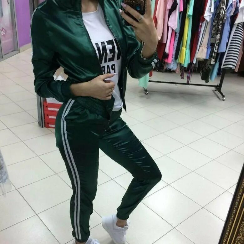 костюм брючный zarina бордо. женские костюмы краснодар. спортивные женские костюмы краснодар инстаграм. красный брючный костюм женский. женские костюмы краснодар.