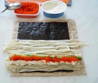 Как заворачивать роллы