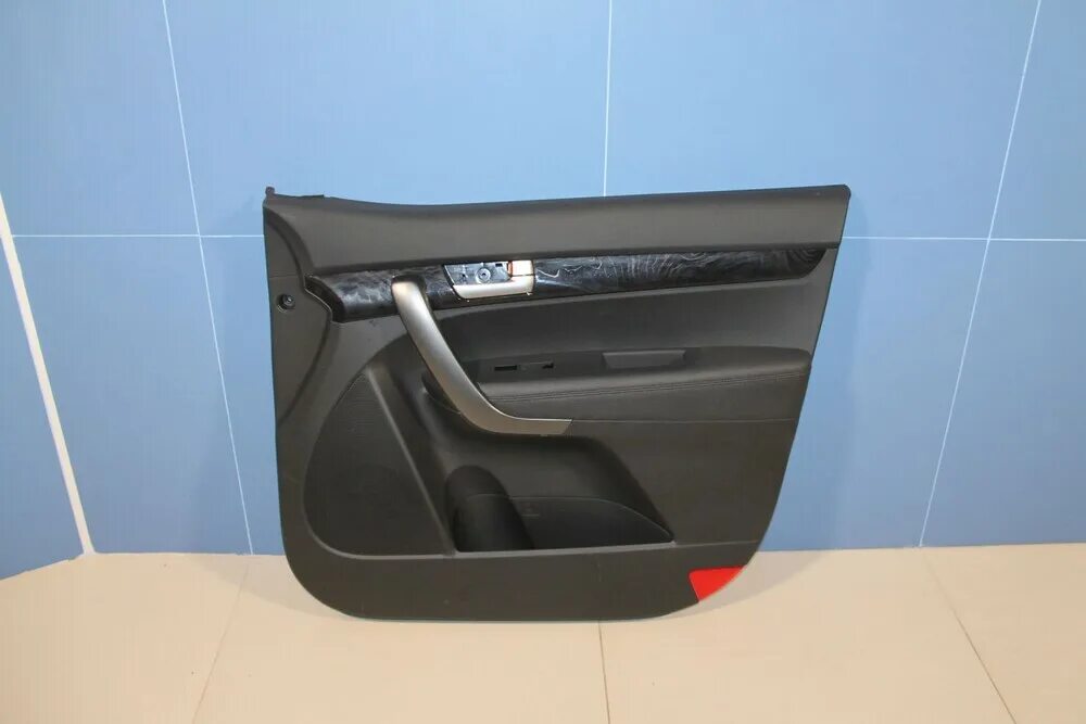 Киа соренто 2008 обшивки. Обшивка двери киа соренто 1. Дверь киа соренто 2 xm. Снять обшивки стекла соренто 2022. Обшивка двери kia sportage 2.