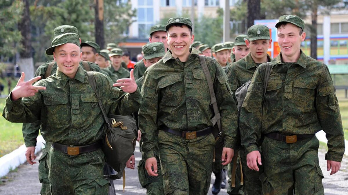 Служба на службу 1 2 группа. Военная форма. Российская Военная форма. Служба в армии. Российский солдат.