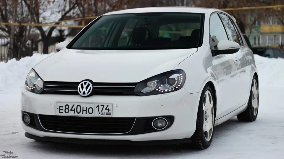 Volkswagen Golf 6 белый. Фольксваген гольф 2011. Фольксваген гольф 2012 гос номер. Фольксваген гольф 2010 год гос номер. Купить гольф в московской области