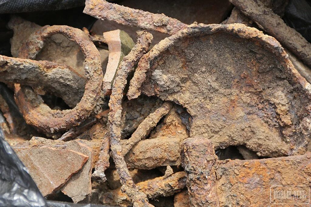 клад в доме. находки в огороде. клады в заброшенных домах. подмосковная усадьба вороново. клад старого поместья.