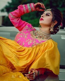 ankita dave height in feet.