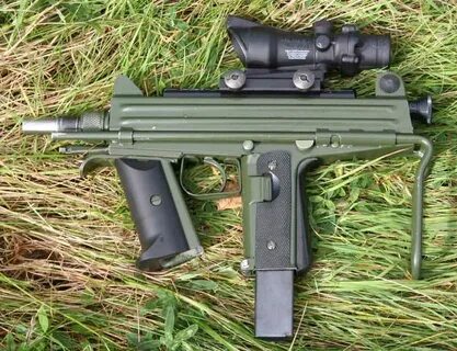 Submachine gun