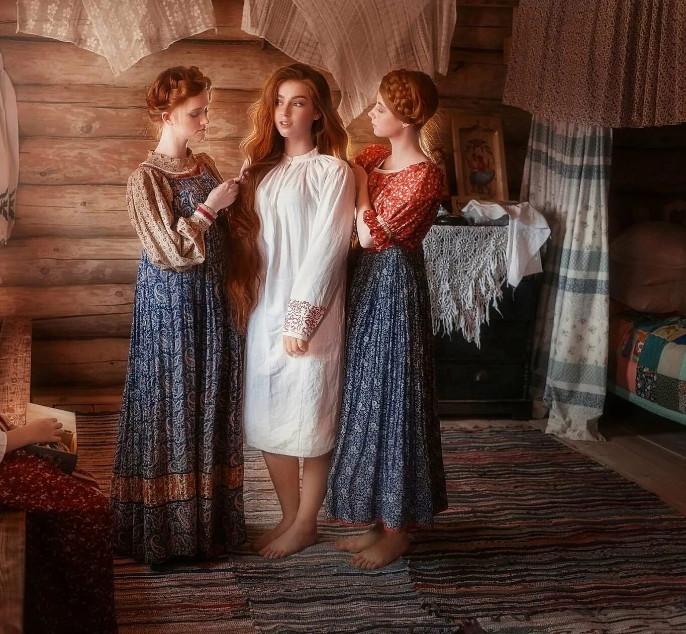 Девичья честь. Как узнать девичью фамилию. Как узнать девичью фамилию матери. Память девичья или девичия. Девичий и девичий ударение.