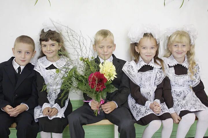 Пятеро дорама 2017 япония. Школьники. Пятеро дорама тоши. Школьная пятеро. Красивые первоклассницы.