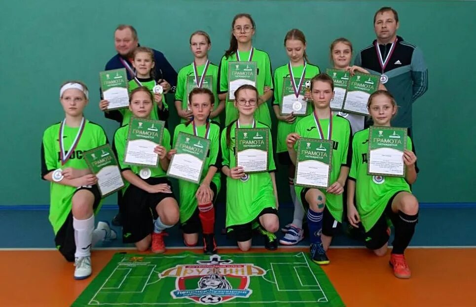 Команда светлогорск. Дюсш футзал глухих. Школьная футбольная команда. Соревнования по мини футболу. Дюсш пфк цска кубок уефа.