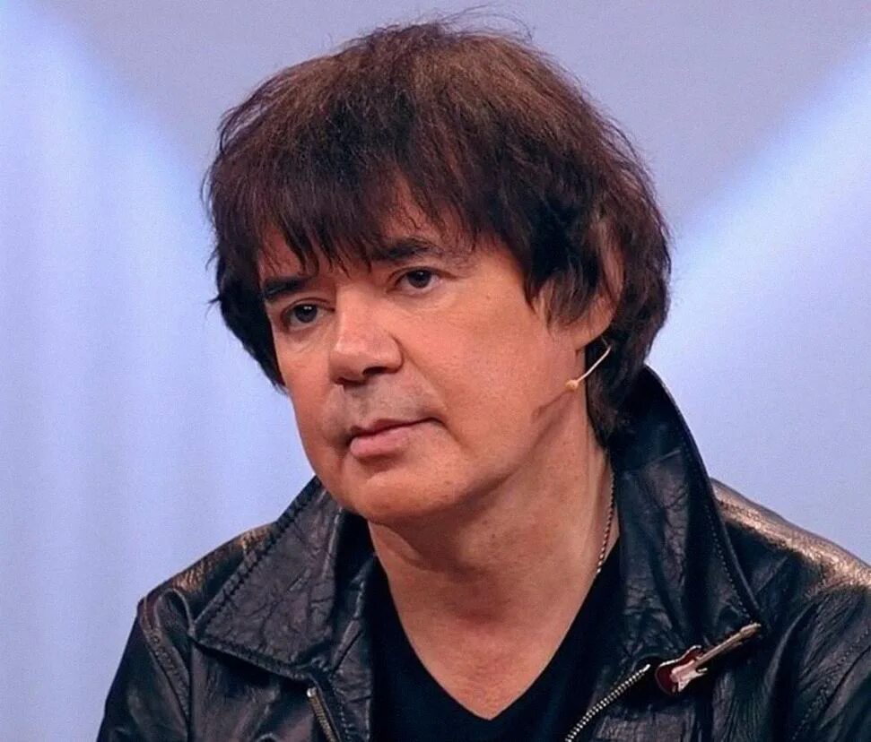 Певец осин биография. Певец осин биография. Певец осин биография. Осин певец. Певец осин биография.