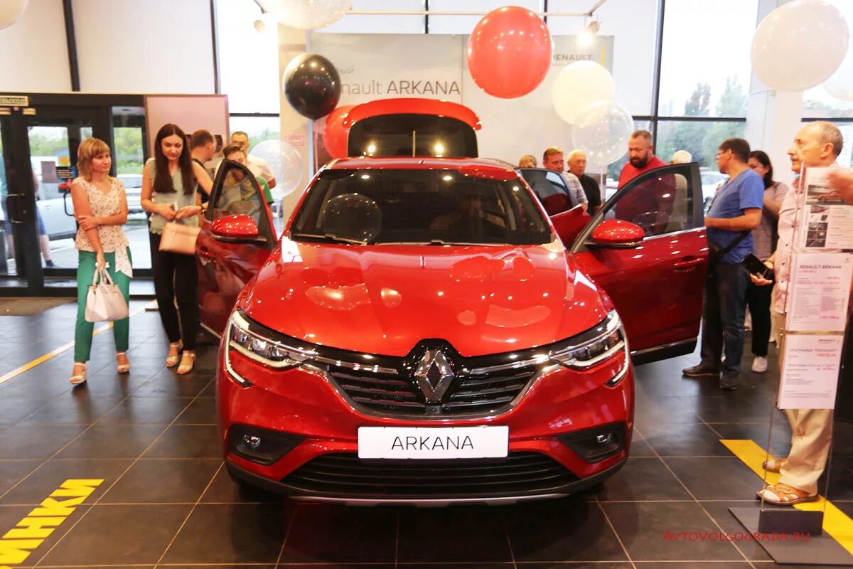 Renault волгограде. Рено Волгоград. Автосалон Рено в Волгограде. Салон Рено Волгоград. Рено Волгоград университет.