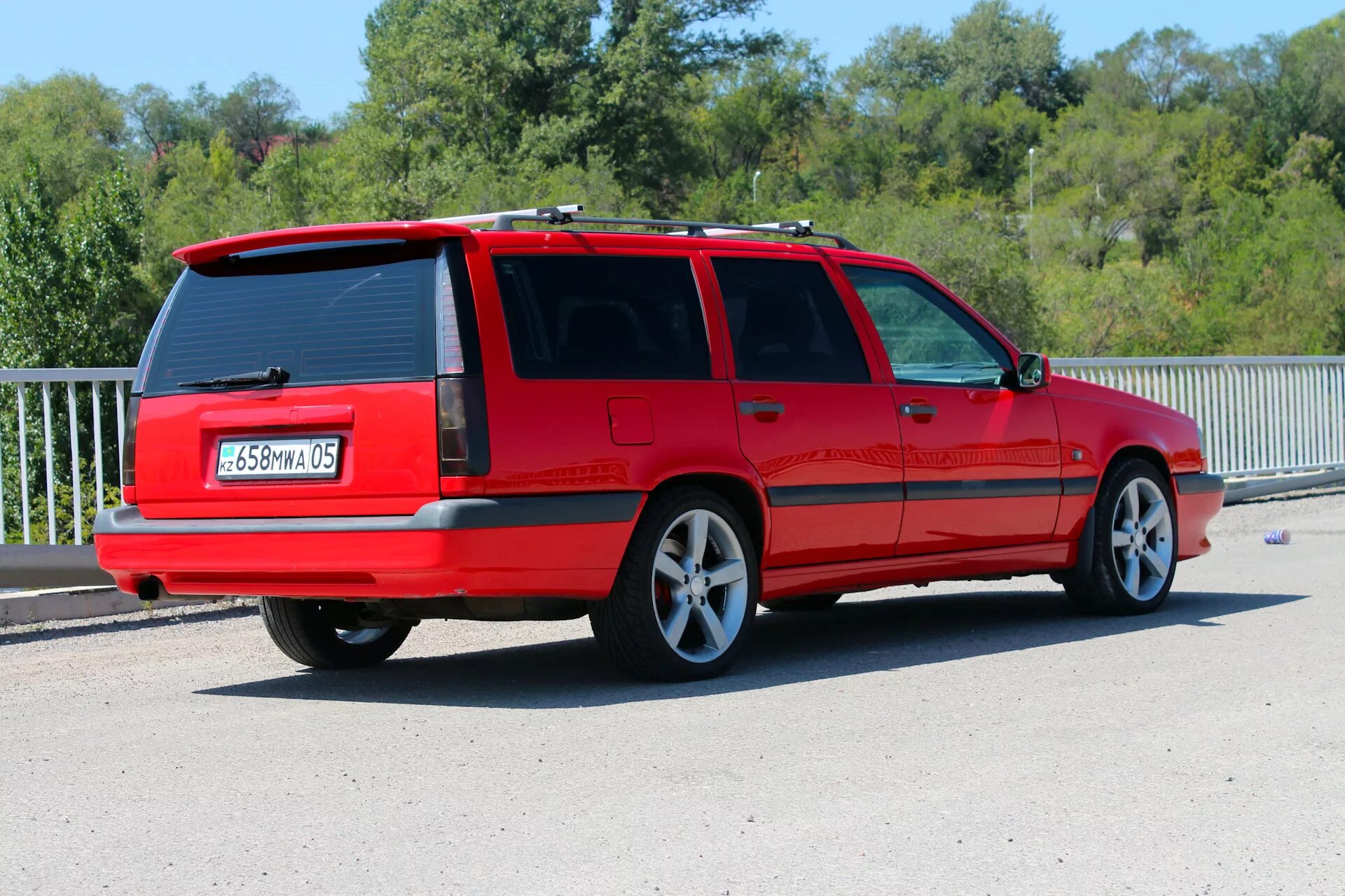 Тюнинг универсала фото. Volvo 850r. Volvo 850 универсал. Вольво 850 r. Volvo 850 Wagon.