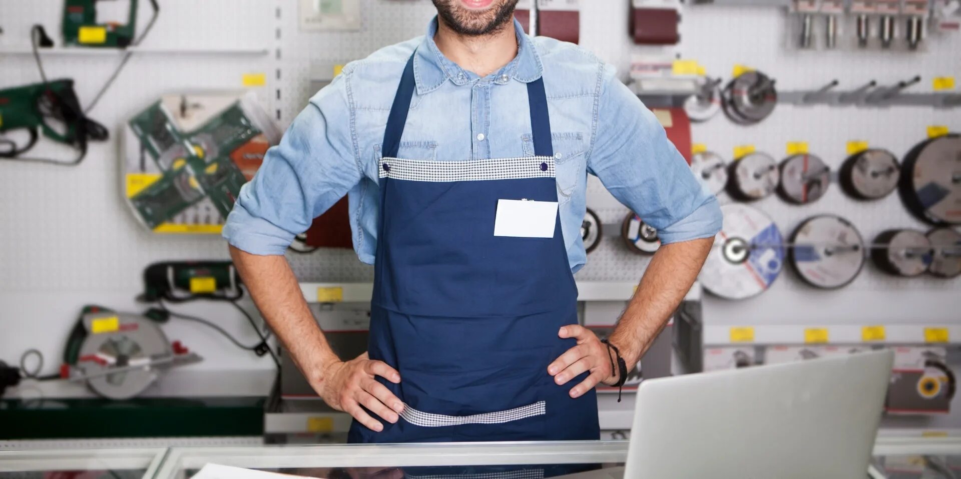 продавец консультант вакансии в ростове на дону. приглашаем продавца консультанта. девушка продавец. требуется продавец консультант. продавец консультант вакансии в ростове на дону.