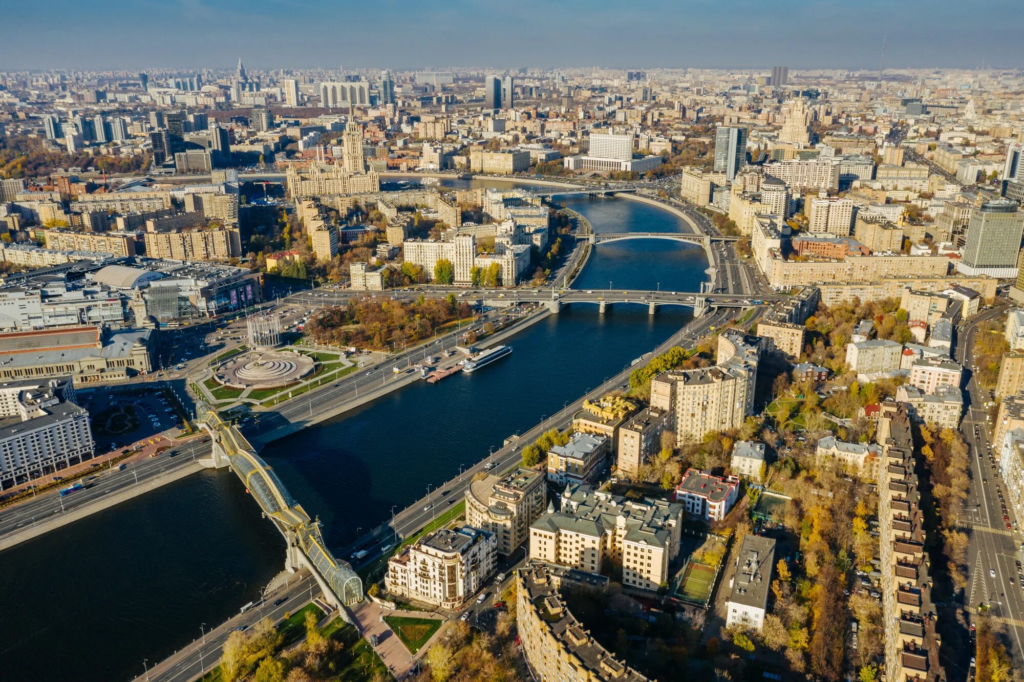 Принципы города. Район Хамовники. Хамовники с высоты птичьего полета. Москва Хамовники район с высоты птичьего полета. Москва Тверская с высоты птичьего полета.