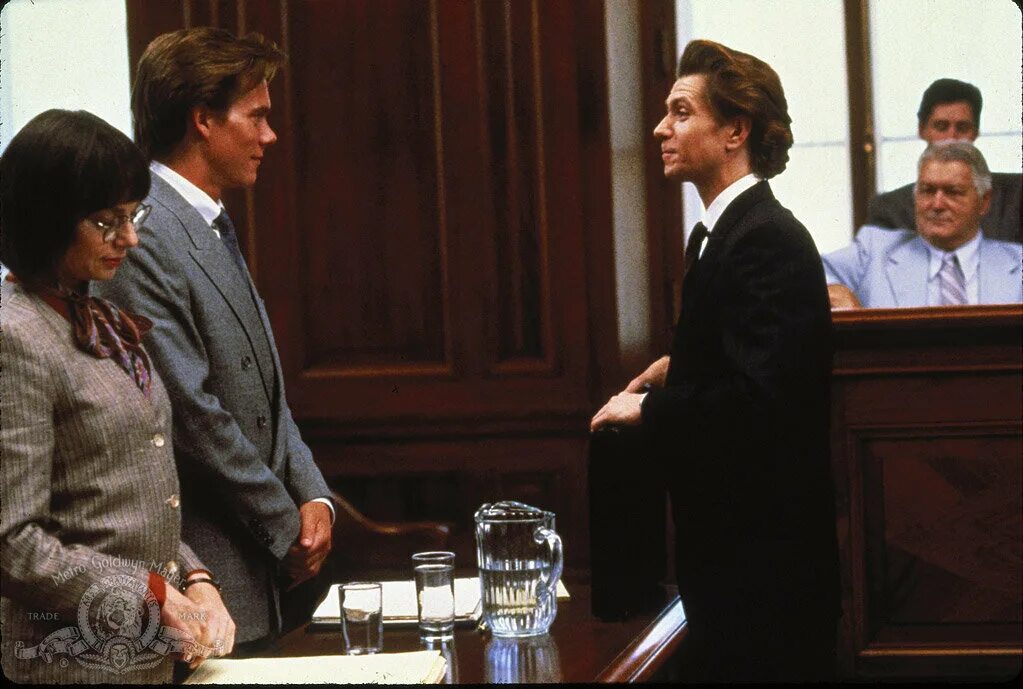 Адвокат для сбежавшего жениха. Гари Олдман адвокат для убийцы. Адвокат для убийцы 1988. Олдман и Бэйкон адвокат для убийцы.