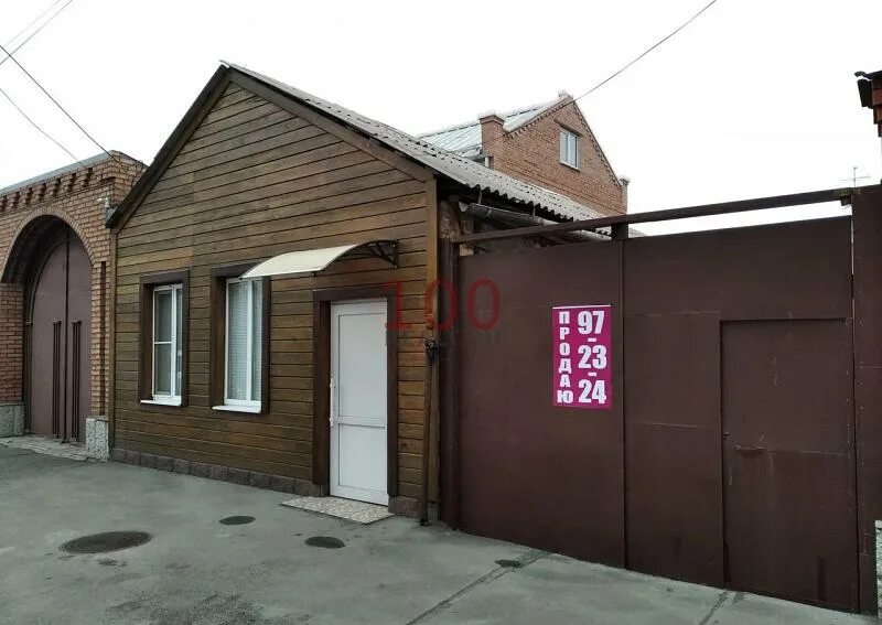 Владикавказе отдельный двор дома. Владикавказе отдельный двор дома. Дома в общем дворе во владикавказе. Дом и отдельный двор. Дома в осетии.