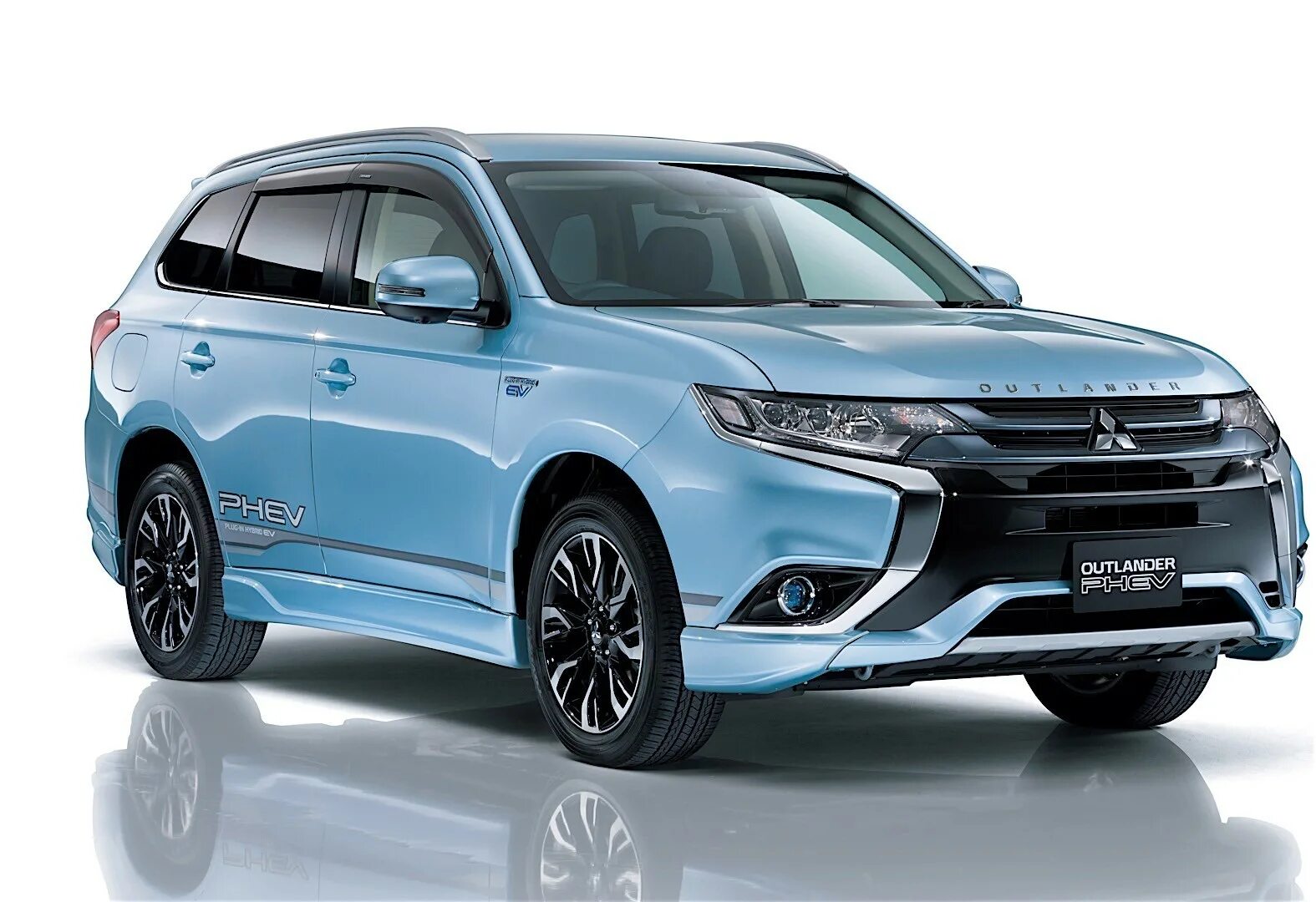 Mitsubishi гибрид. Mitsubishi Outlander PHEV 2018. Mitsubishi Outlander PHEV 2015. Mitsubishi Outlander PHEV 2017. Митсубиси Аутлендер PHEV 2015.