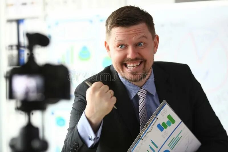 Шабутдинов аяз рифатович. Молодой миллионер аяз шабутдинов. Аяз шабутдинов. Блогер предприниматель. Бизнесмен блогер.