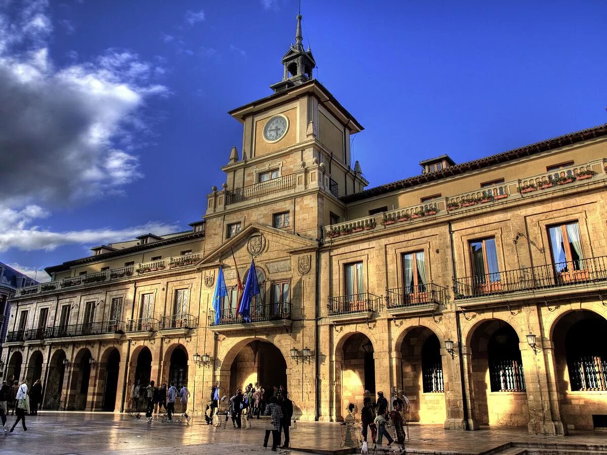 Oviedo vintage. Овьедо тенерифе. Город овьедо испания. Овьедо (город). Овьедо (город).