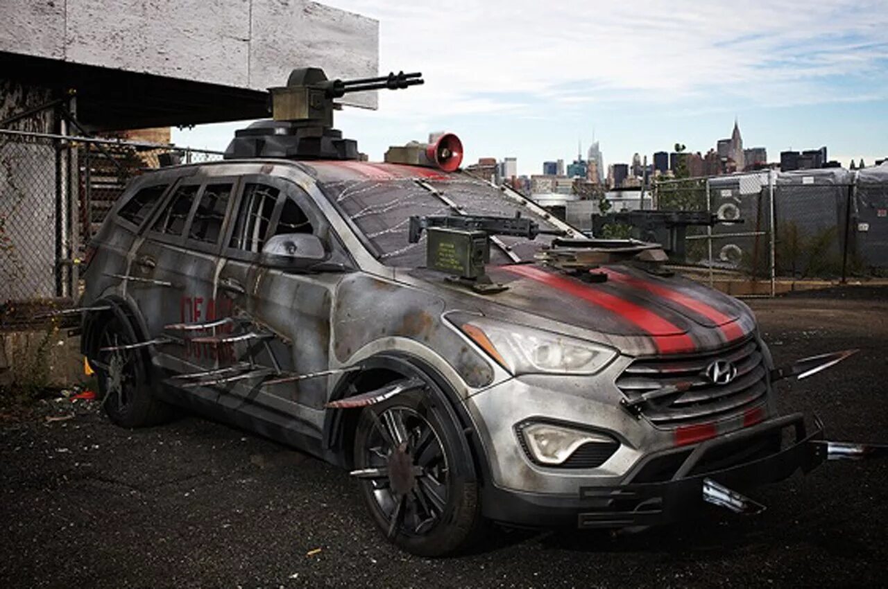 Машина для убийств speed. Hyundai Zombie Survival Machine. Хендай Санта Фе для зомби апокалипсиса. Hyundai Zombie Survival car.. Кадиллак для зомби апокалипсиса.