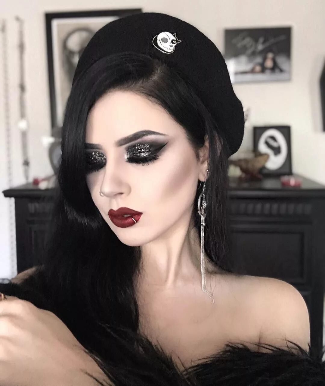 Sasha Massacre goth. Макияж alt girl. Альт макияж. Альт готик макияж.