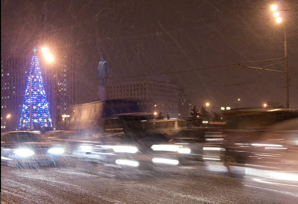 Москва декабрь 2008. Москва 23.12.2008 снег. Москва 23 декабря 2008 снег. Снег в Москве ночью фото.