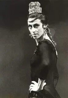 Репетитор гузалия робертовна. Carmen m. Carmen m. Кармен мартинес. Carmen m.