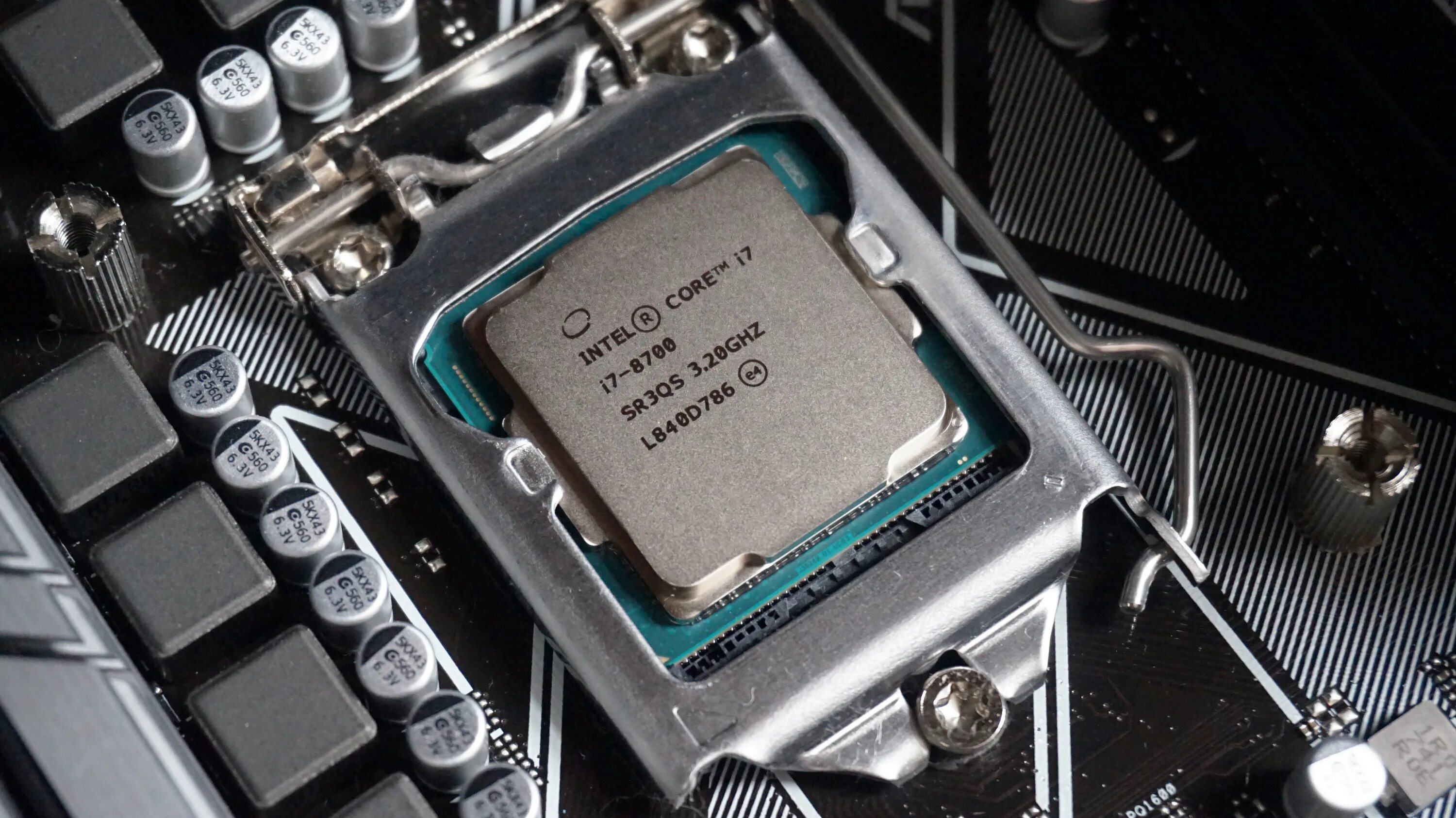 Процессор intel core i7 8700k. I7 8700. core i7 8700. intel core i7-8700k. процессор intel i7 8700.