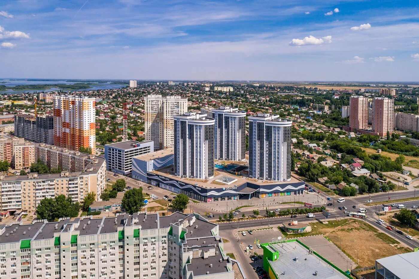 Сколько сейчас в энгельсе. Город Энгельс. Город Энгельс Саратовской области. Энгельс центр города. Исторический центр Энгельса.