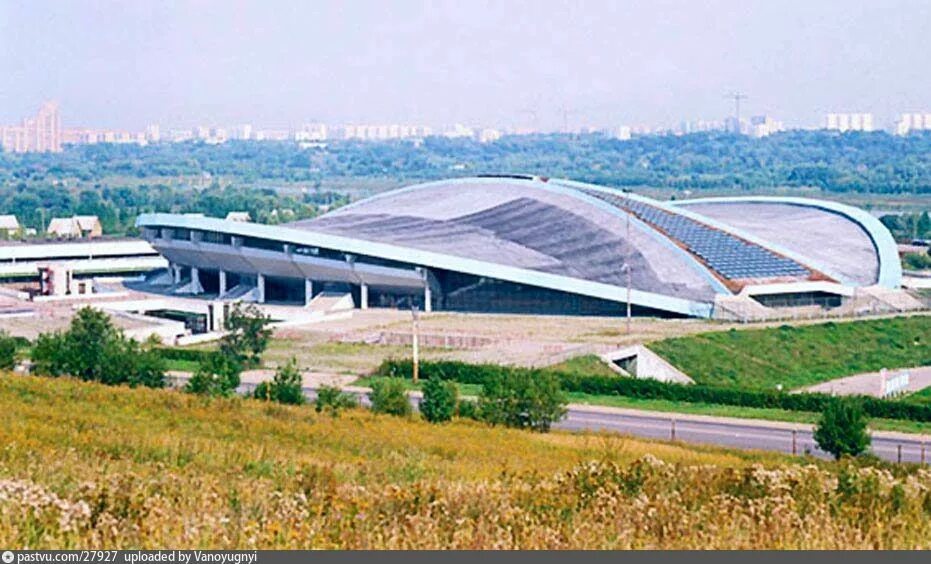 Манеж крылатское
