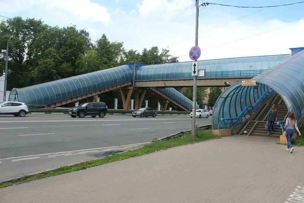 Надземный пешеходный переход. Переход нижний новгород. Дублер проспекта гагарина в нижнем новгороде. Пешеходный переход. Подземного перехода на площади лядова.