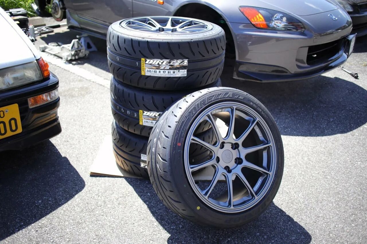 Powertrack racing pro. Zc33s 215 40 17. Kosei Direzza Racing. 245/40 R18. 245/40 R17 на ВАЗ.