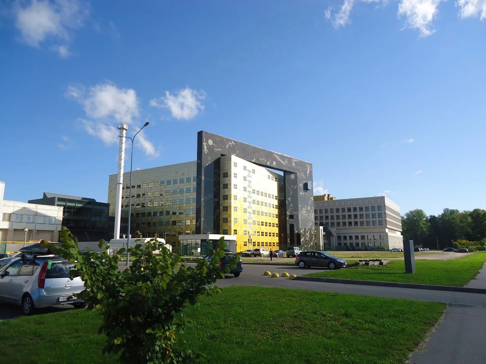 Реставрационно хранительский центр государственного эрмитажа. Реставрационно-хранительский центр старая деревня. рхц старая деревня государственного эрмитажа. фондохранилище государственного эрмитажа. рхц эрмитаж.
