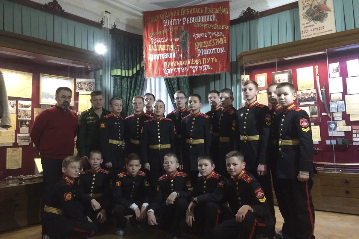 Звезда суворовского училища