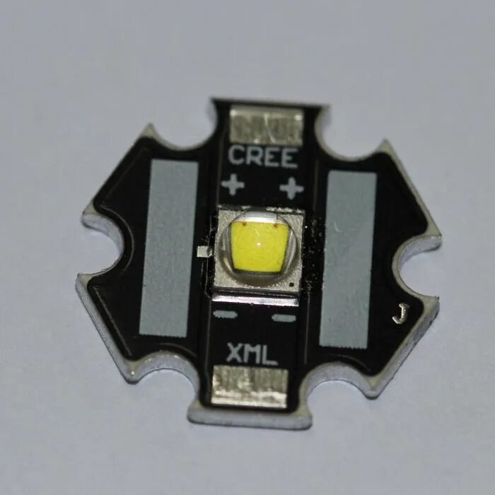 Cree led. Светодиоды cree 12мм маркировка. светодиод cree. резистор. светодиоды cree с двумя диодами. cree t6 подделка.