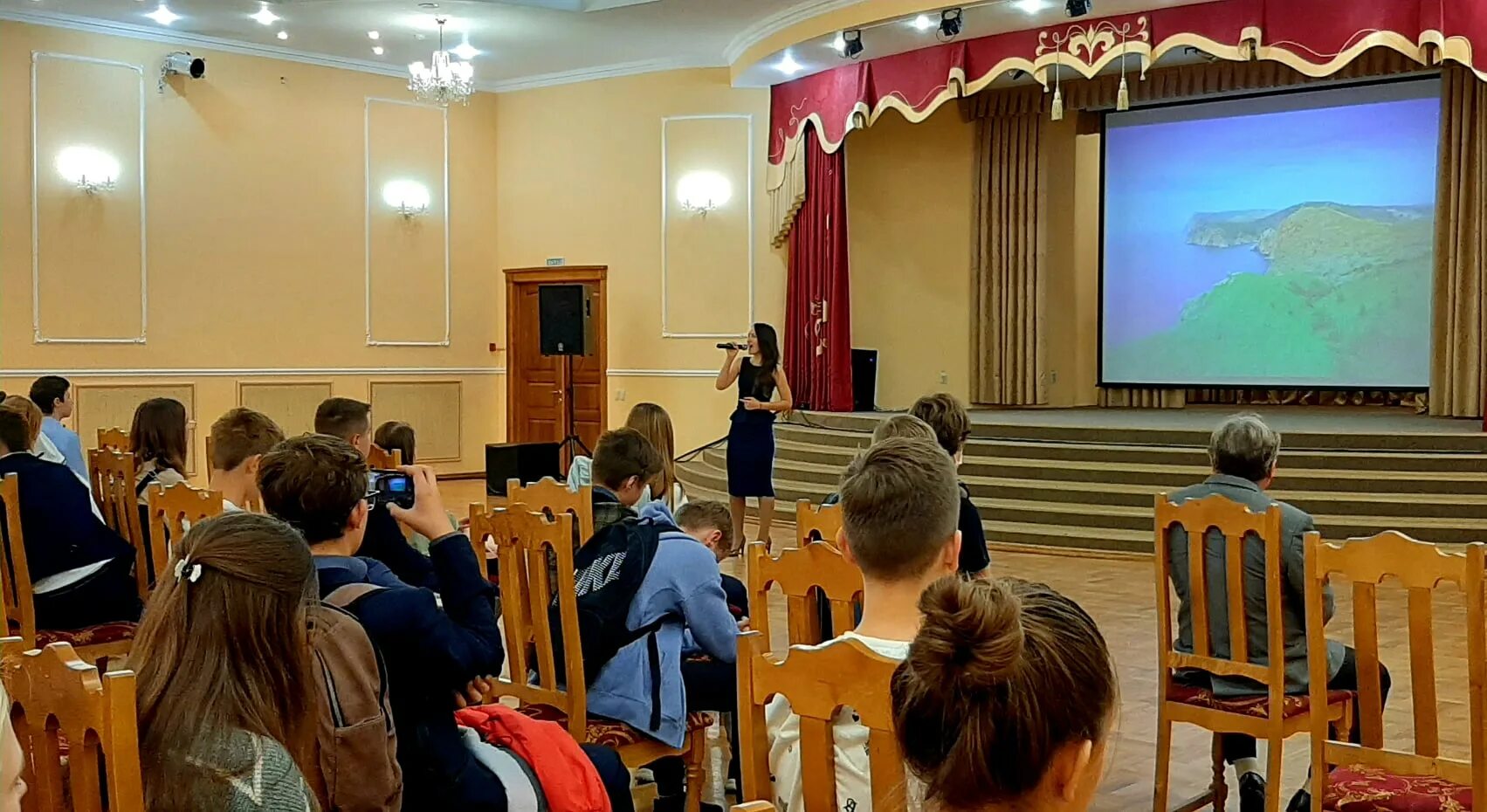 центр детского творчества курск. концертно-творческий центр звездный курск. курский народный хор. курск глазами молодых художников. центры творчества курска.