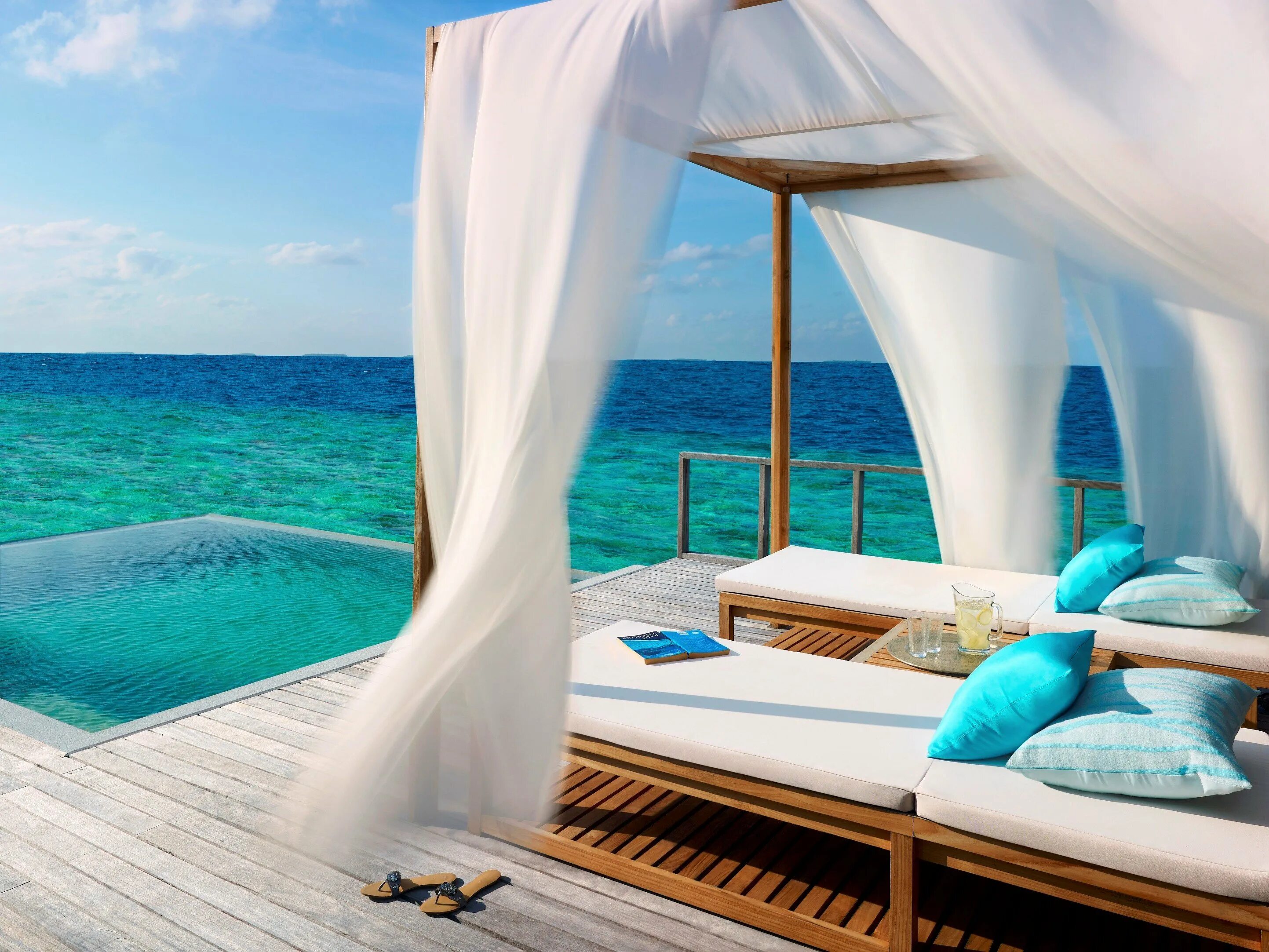 Мальдивы Dusit Thani Maldives. Мальдивы Дусит Тхани отель. Dusit Thani Maldives 5*. Гостиница на Мальдивах на 4 человека Dusit Thani.