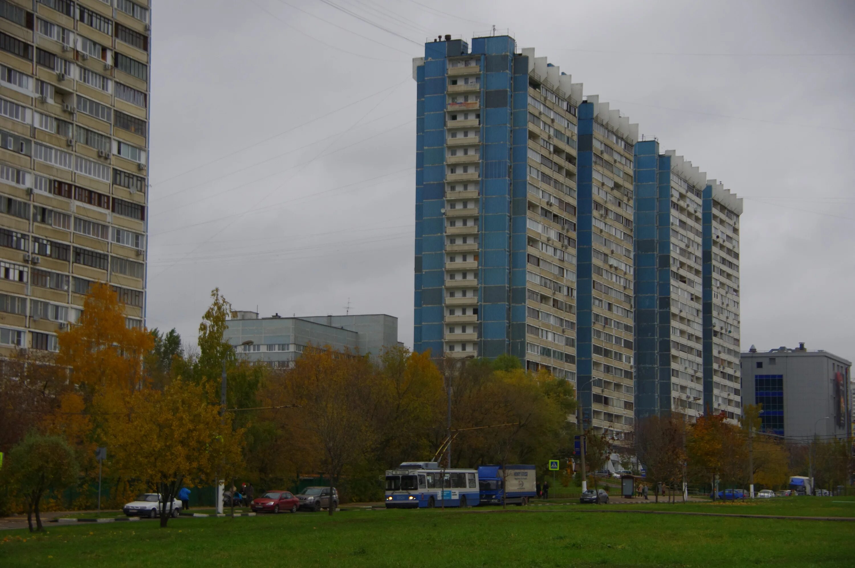 Бутово тарусская. Библиотека на Тарусской в Ясенево. Ул. Тарусская 10. Тарусская улица Москва. Ясенево лучшие места.